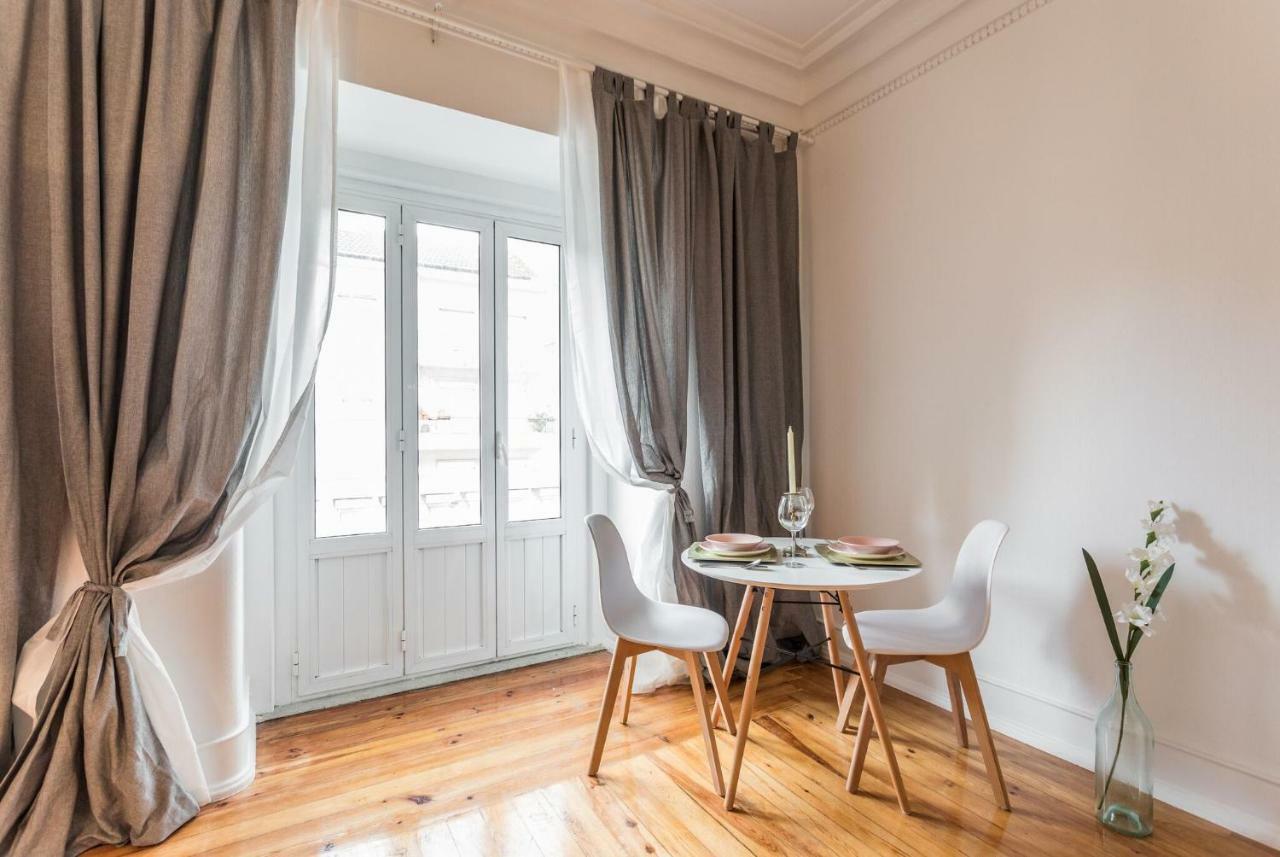 6 Clouds Apartment Lisbon Exterior photo